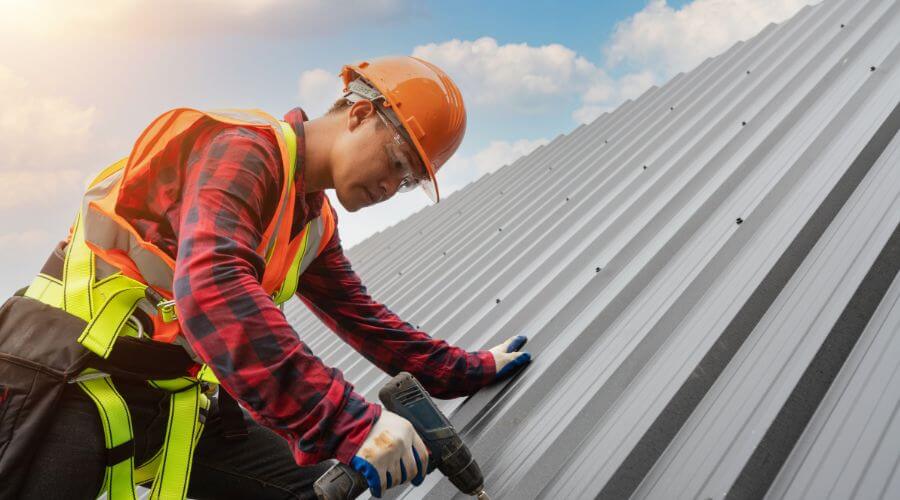 Professional Emergency Roof Repairs services in Roaring Springs, TX